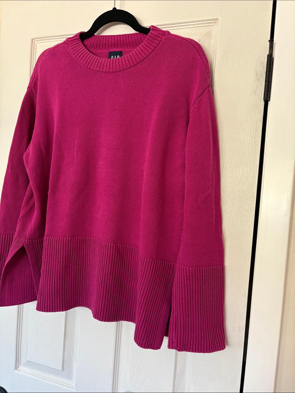 GAP Crewneck Sweater - Picture 7 of 10